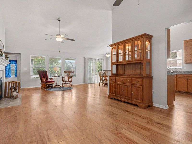 6263 Prairiefire Avenue, Columbus, OH 43230 Photo 3