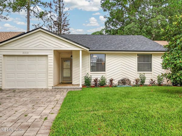 3313 W DONZI Way, Jacksonville, FL 32223
