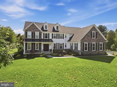 7 LILY LANE, IVYLAND, PA 18974