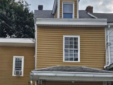 238 N NICHOLAS STREET, SAINT CLAIR, PA 17970
