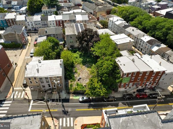141 GREEN LANE, PHILADELPHIA, PA 19127