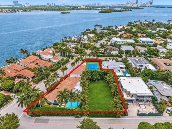 10031 W Broadview Dr, Bay Harbor Islands, FL 33154