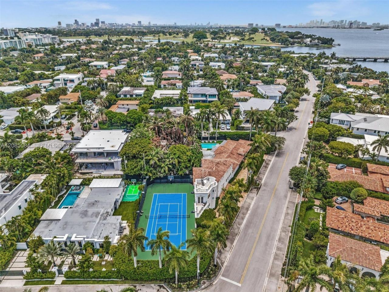 10031 W Broadview Dr, Bay Harbor Islands, FL 33154 Photo