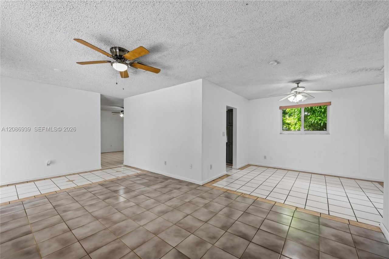 19920 SW 118th Pl, Miami, FL 33177 Photo