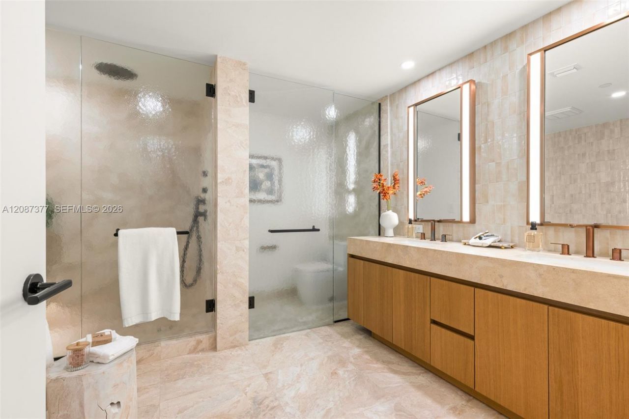1176 97th St, Unit 201, Bay Harbor Islands, FL 33154 Photo