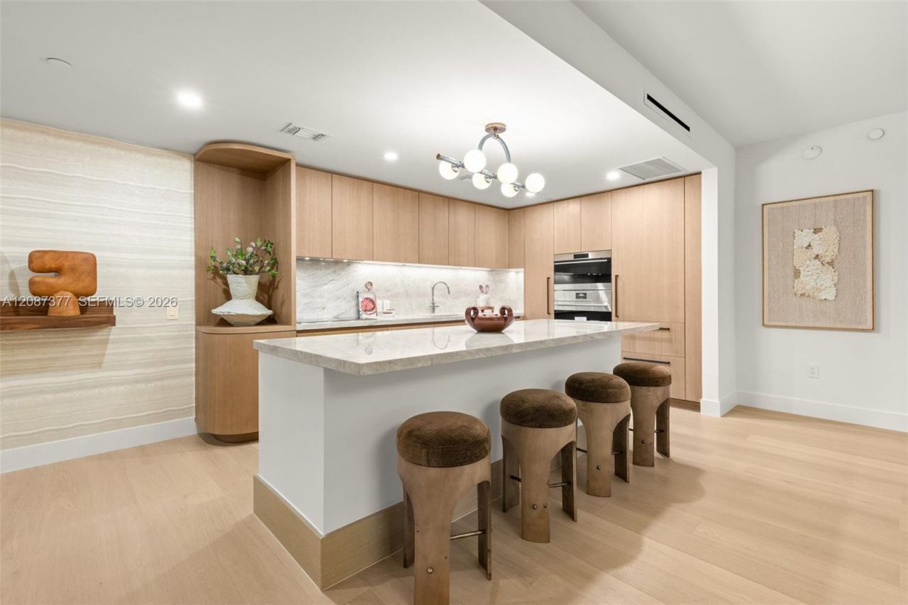 1176 97th St, Unit 201, Bay Harbor Islands, FL 33154 Photo