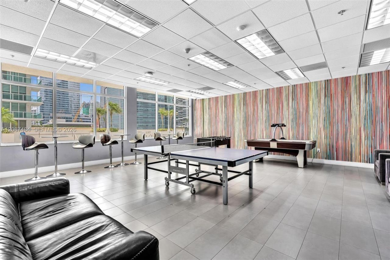 1200 Brickell Bay Dr, Unit 2119, Miami, FL 33131 Photo
