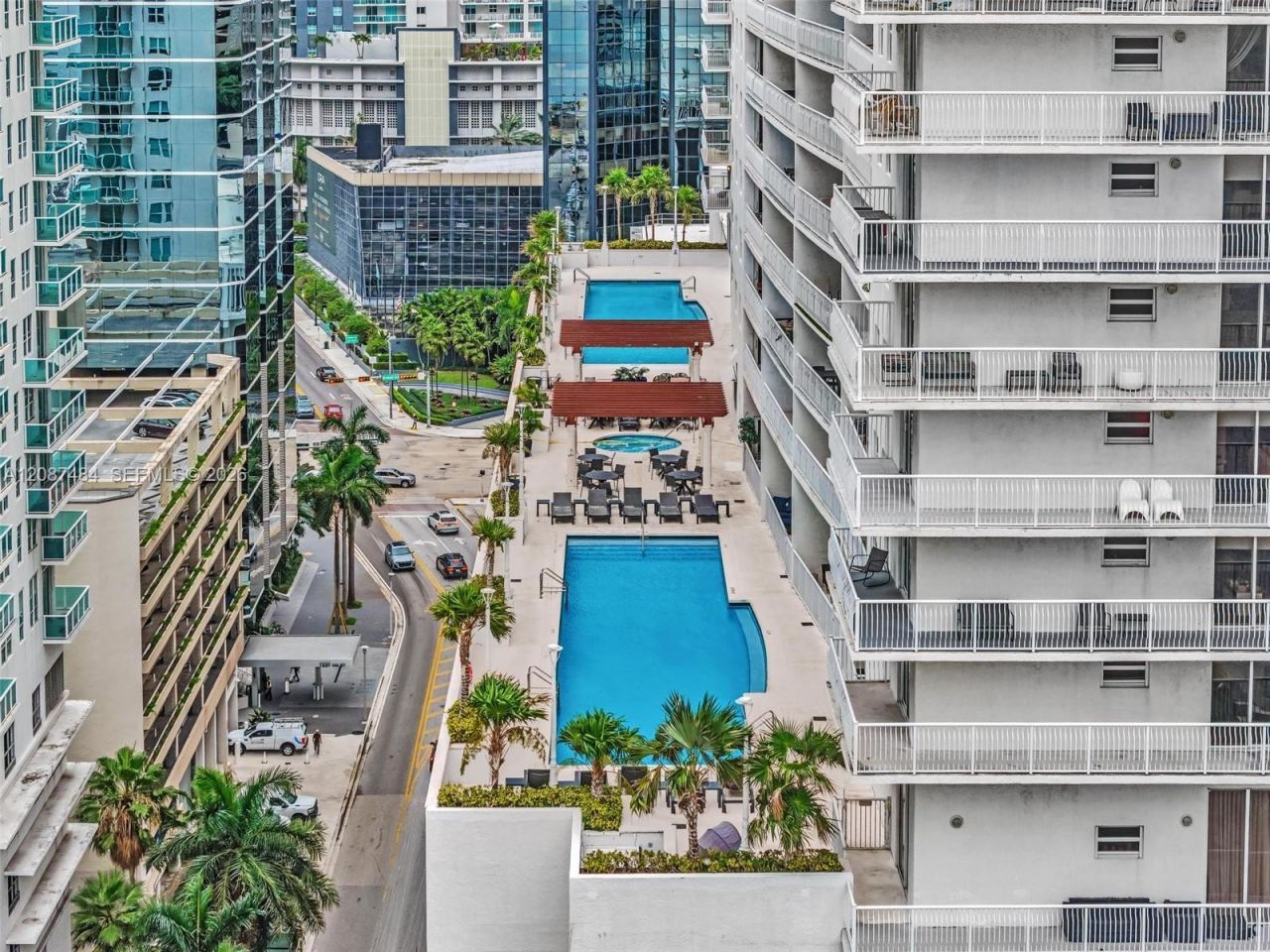 1200 Brickell Bay Dr, Unit 2119, Miami, FL 33131 Photo