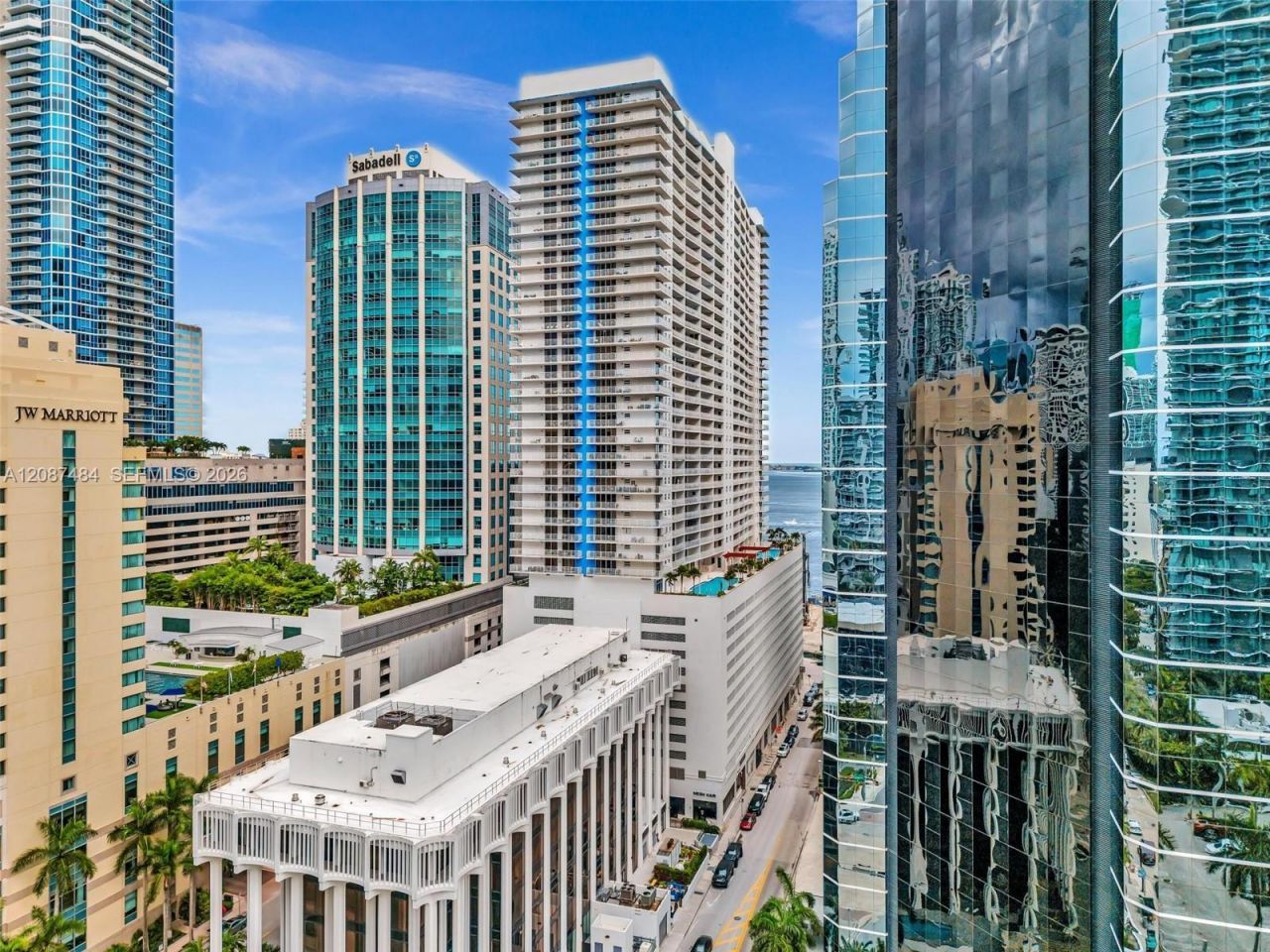 1200 Brickell Bay Dr, Unit 2119, Miami, FL 33131 Photo