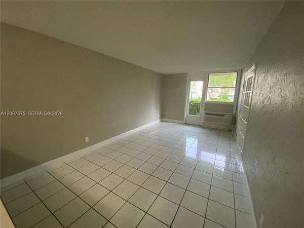2771 Riverside Dr, Unit 111-A, Coral Springs, FL 33065