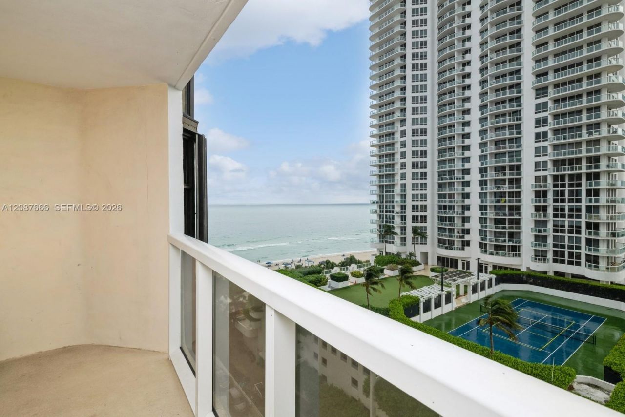 6423 Collins Ave, Unit 1201, Miami Beach, FL 33141 Photo