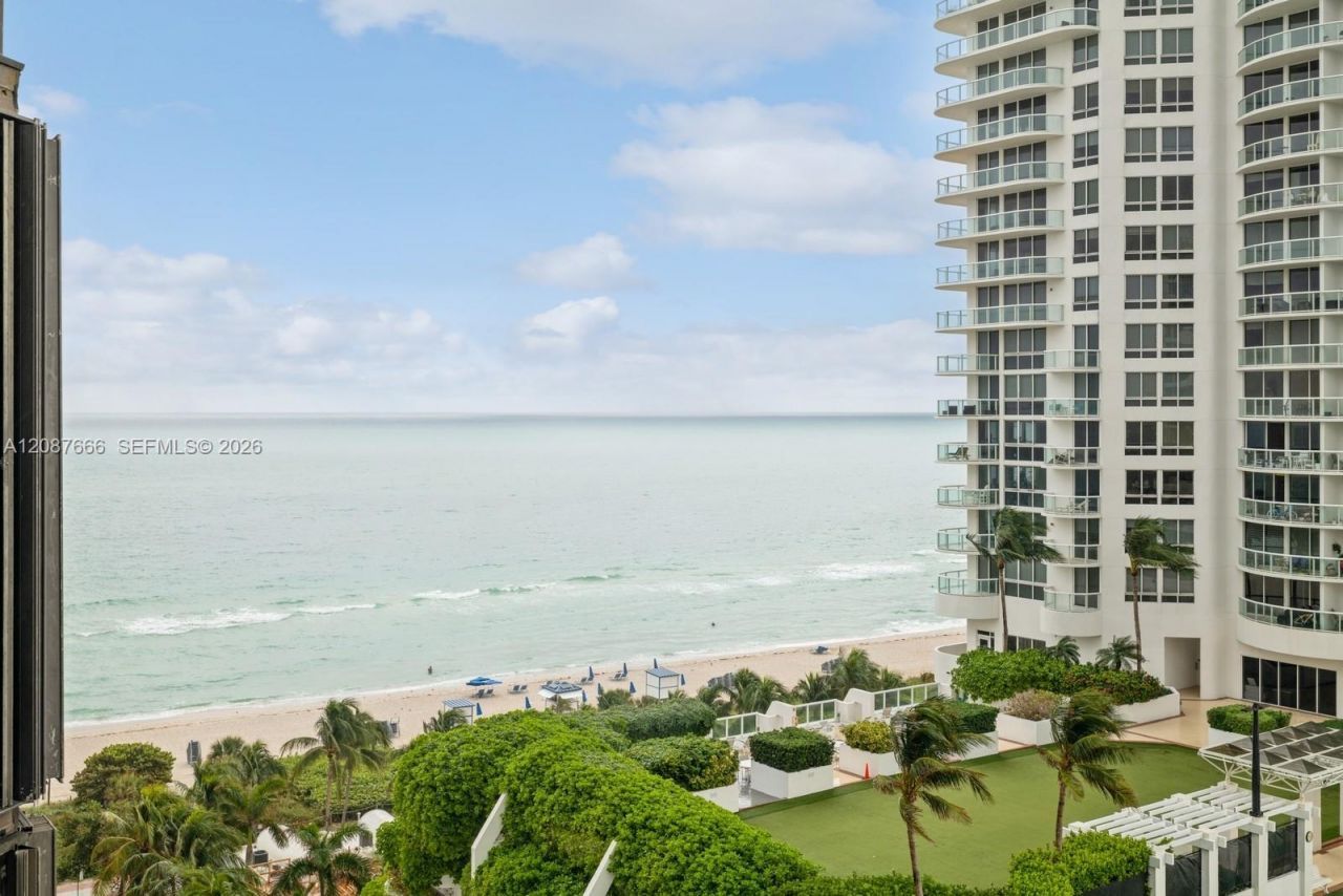 6423 Collins Ave, Unit 1201, Miami Beach, FL 33141 Photo