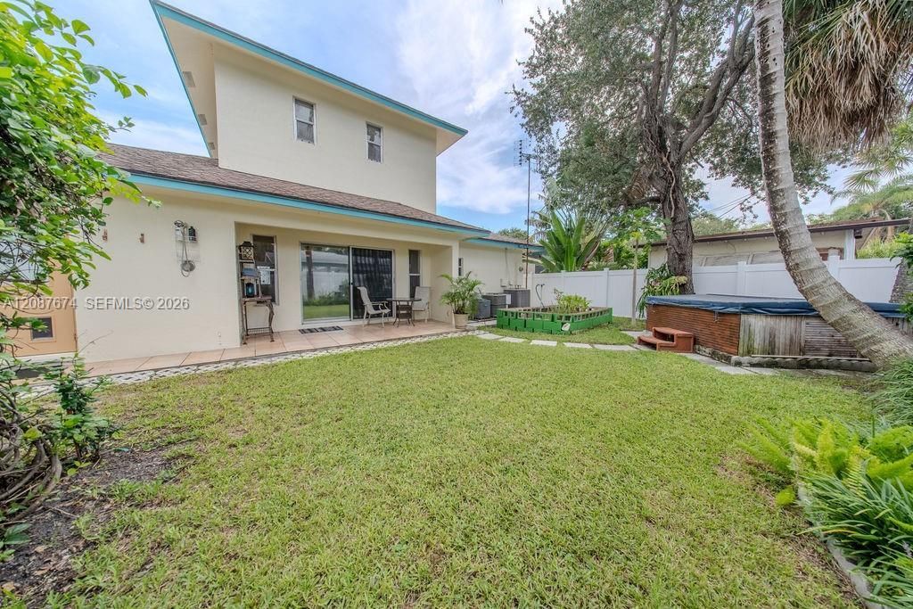 919 S Lakeside Pl, Lantana, FL 33462 Photo
