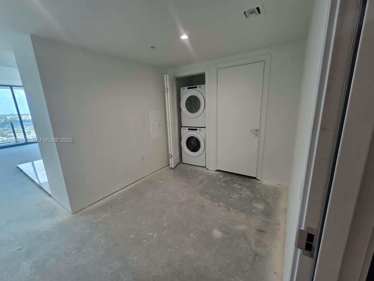 1170 E Hallandale Beach Blvd, Unit 1105, Hallandale Beach, FL 33009 Photo