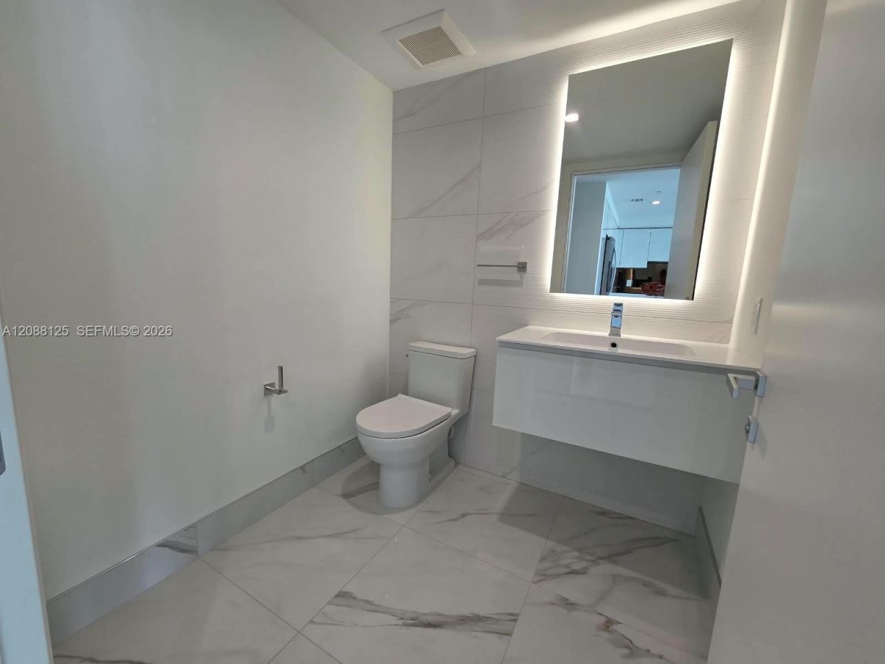 1170 E Hallandale Beach Blvd, Unit 1105, Hallandale Beach, FL 33009 Photo