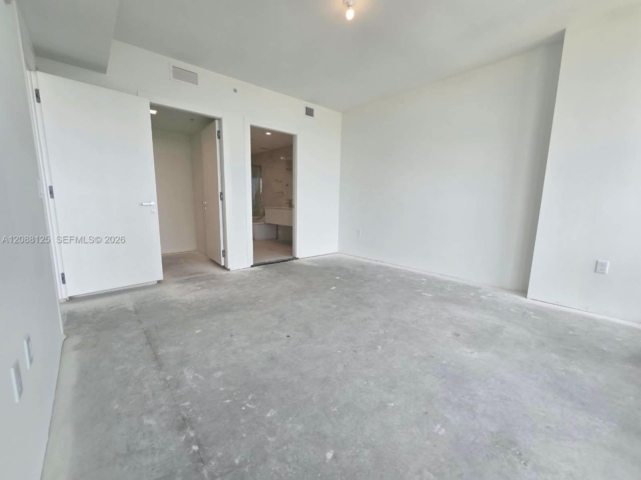 1170 E Hallandale Beach Blvd, Unit 1105, Hallandale Beach, FL 33009 Photo