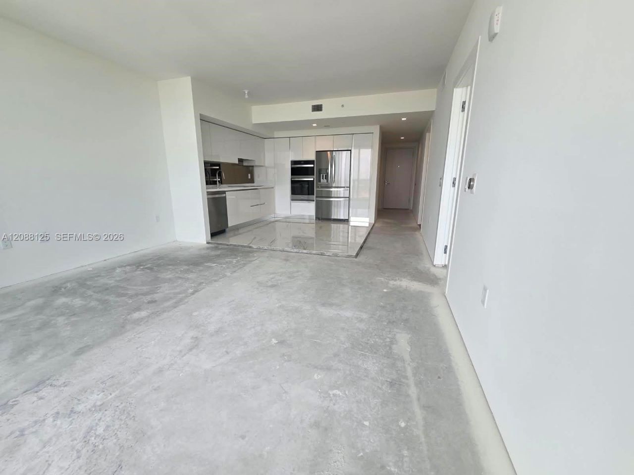 1170 E Hallandale Beach Blvd, Unit 1105, Hallandale Beach, FL 33009 Photo