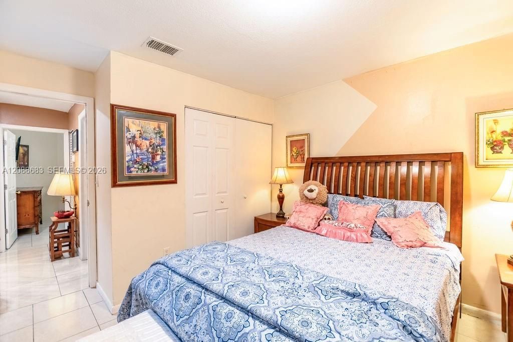 1111 San Remo Cir, Homestead, FL 33035 Photo