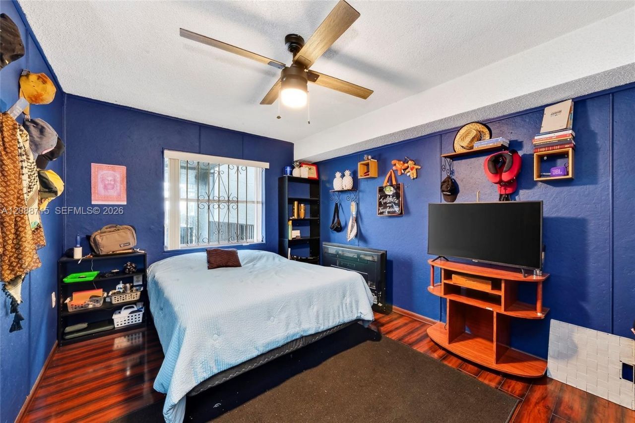 305 W 68th St, Unit 419, Hialeah, FL 33014 Photo