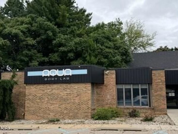 1219 E Saginaw Street, Lansing, MI 48906