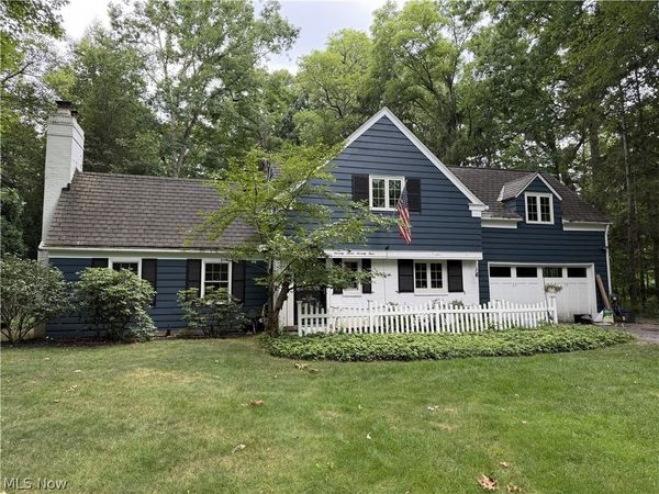 7774 Oakhurst Circle, Brecksville, OH 44141