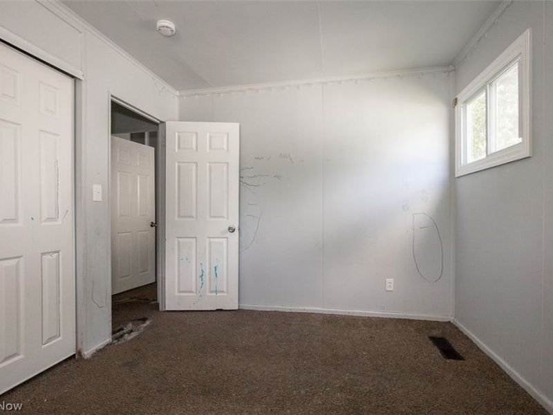 17614 Rook Circle , Cleveland, OH 44112 Photo 17