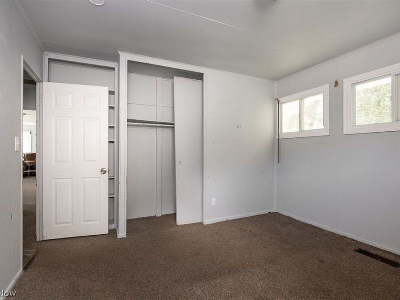 17614 Rook Circle , Cleveland, OH 44112 Photo 19