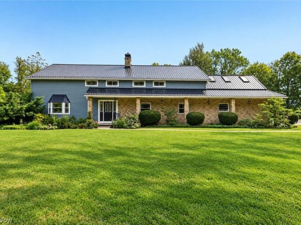 21 Harmony Hills Drive, Akron, OH 44321