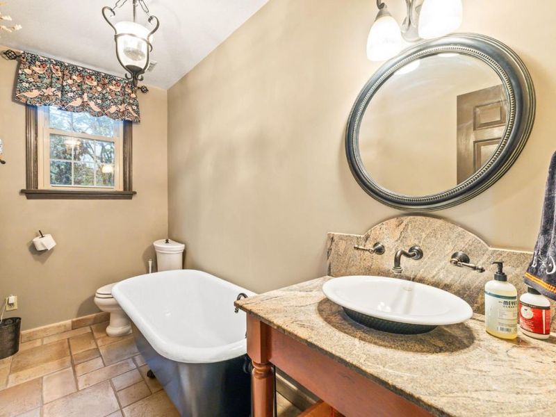 3093 Diehl Road, Green Township, OH 45211 Photo 17