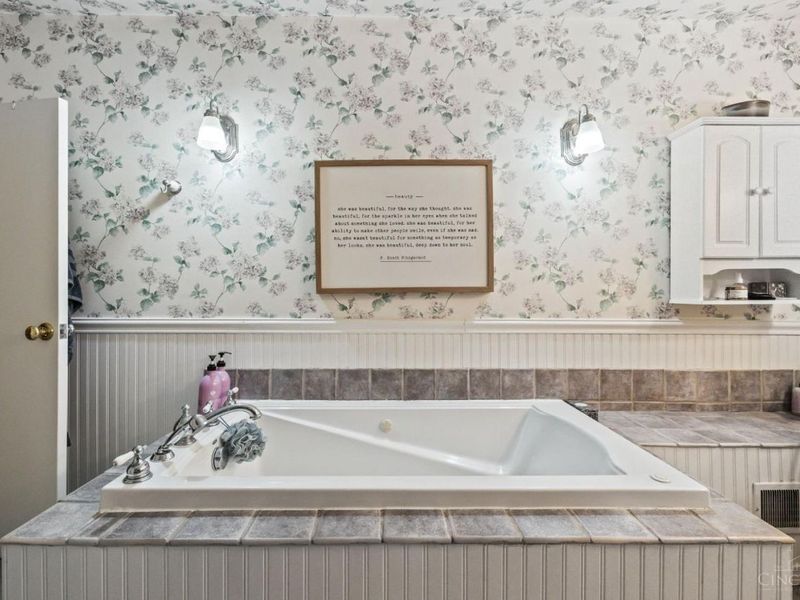 3093 Diehl Road, Green Township, OH 45211 Photo 35