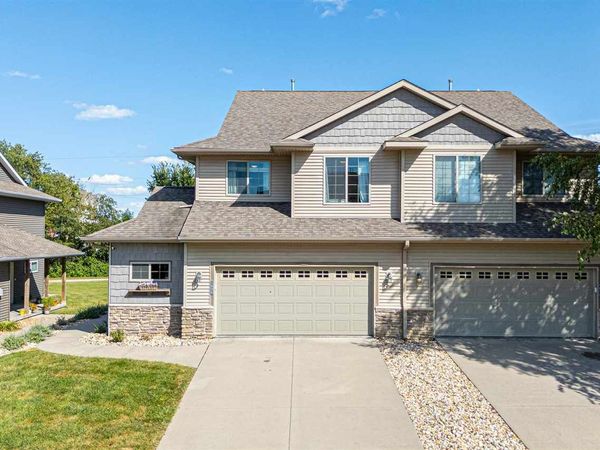 1830 Sara Ct., North Liberty, IA 52317
