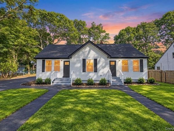 11 1st Place, Mastic, NY 11950
