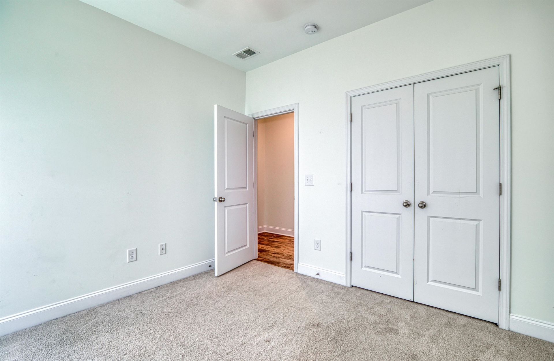 2632 Goldfinch Dr. Photo 20