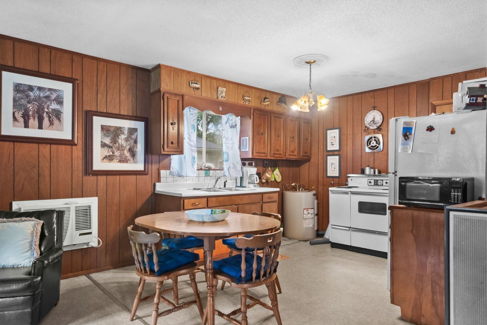 333 Sparrow Dr. Photo 11