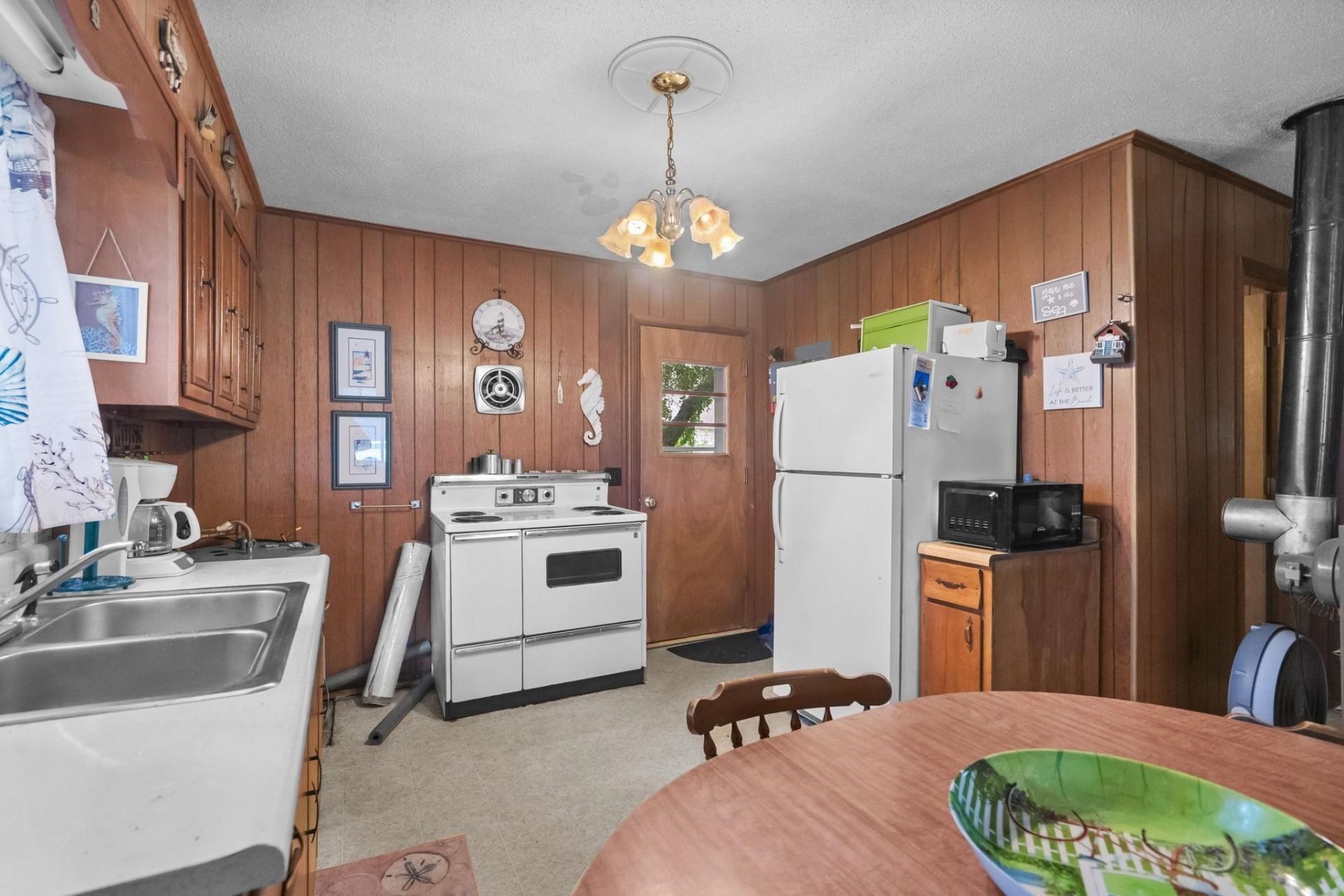333 Sparrow Dr. Photo 14