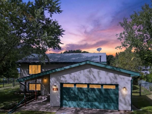 771 127th Avenue NE, Blaine, MN 55434