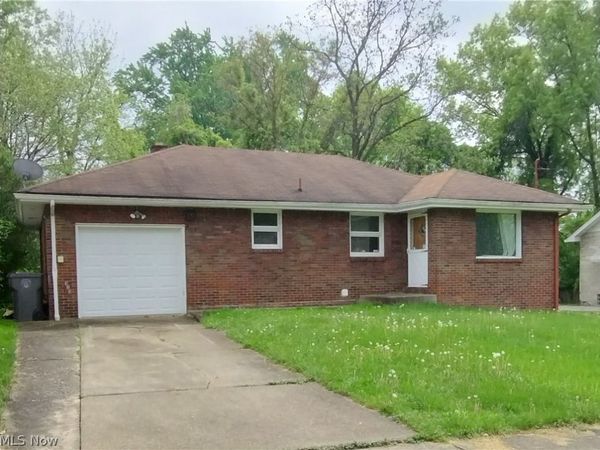 323 Marmion Avenue , Youngstown, OH 44507