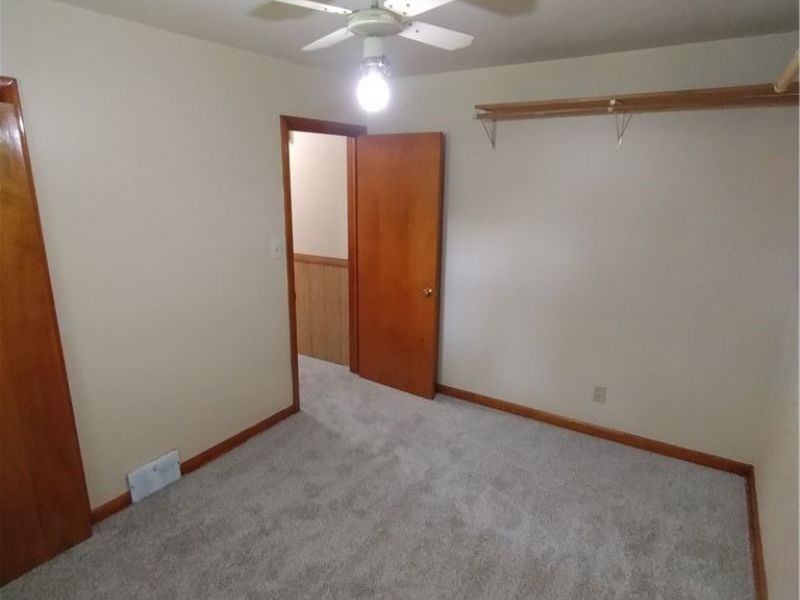 323 Marmion Avenue , Youngstown, OH 44507 Photo 14