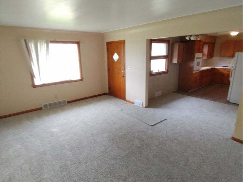 323 Marmion Avenue , Youngstown, OH 44507 Photo 2