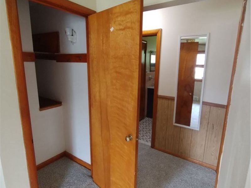 323 Marmion Avenue , Youngstown, OH 44507 Photo 8