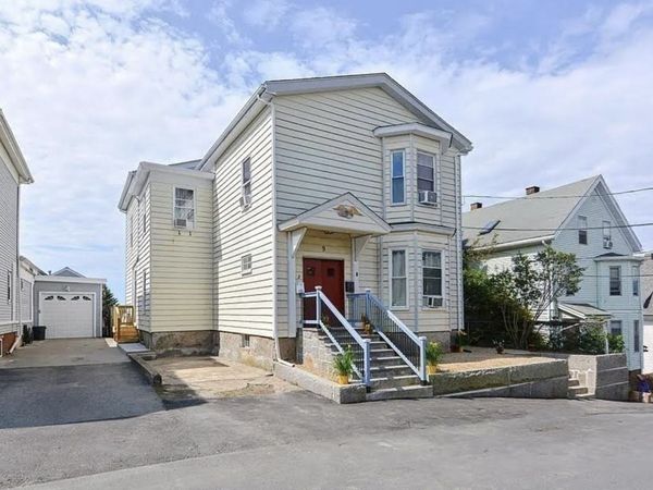 9 Summit Street, Unit 2, Gloucester, MA 01930