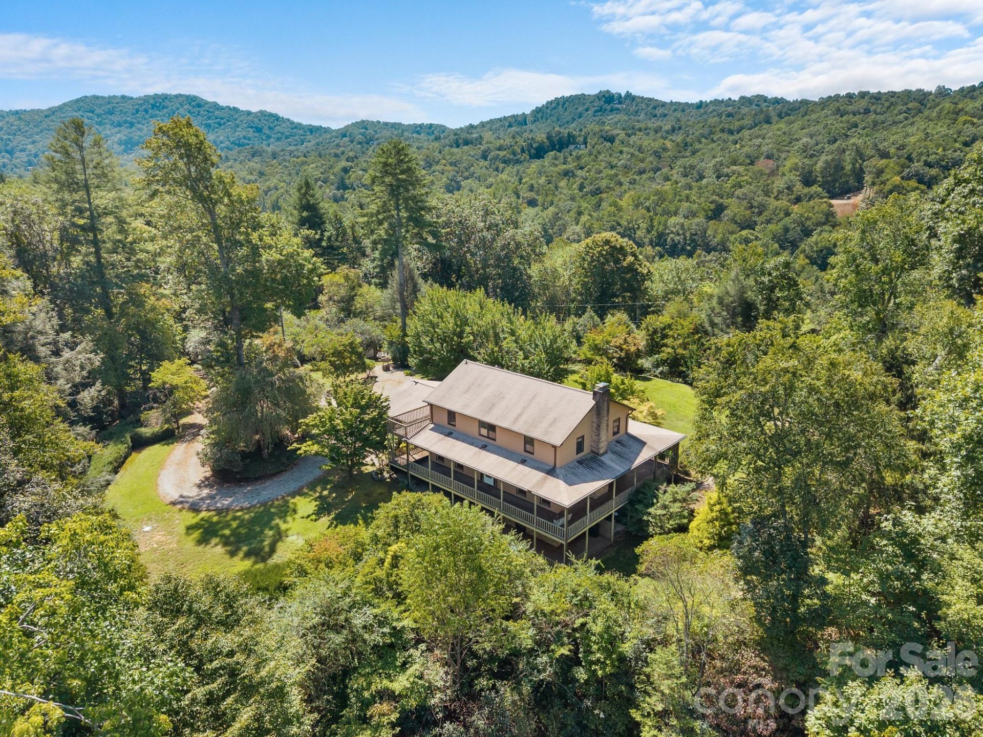 220 Wingfield Way, Brevard, NC 28712 Main Photo