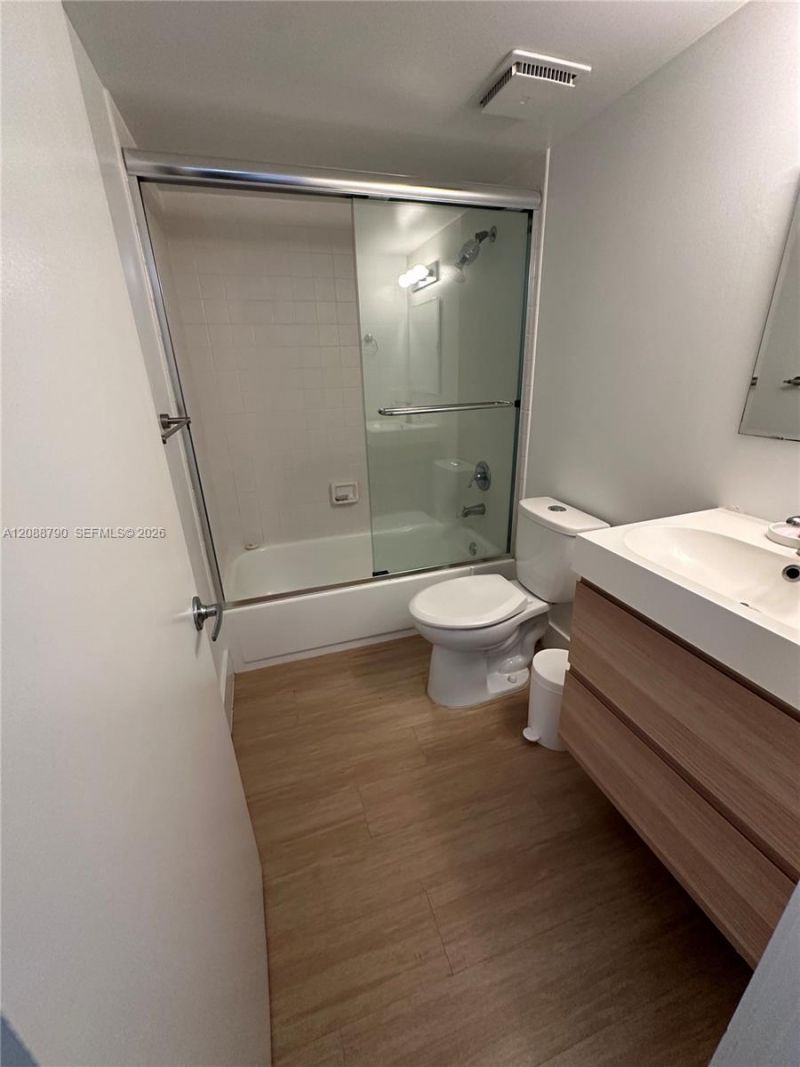 55 Ocean Lane Dr, Unit 2028, Key Biscayne, FL 33149 Photo