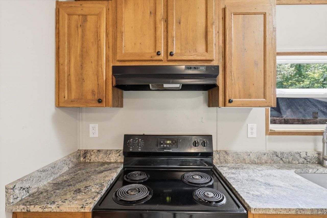 5709 S Leopard Point, Homosassa, FL 34446 Photo