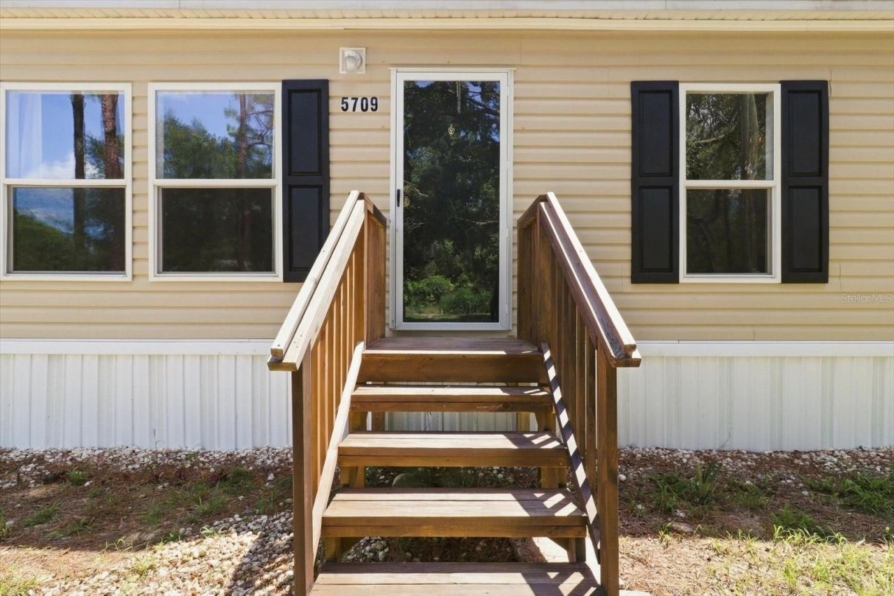 5709 S Leopard Point, Homosassa, FL 34446 Photo