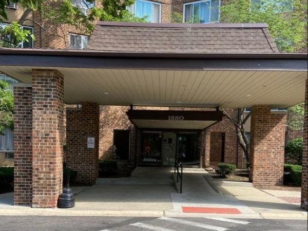 1880 Bonnie Lane , Unit 311, Hoffman Estates, IL 60169