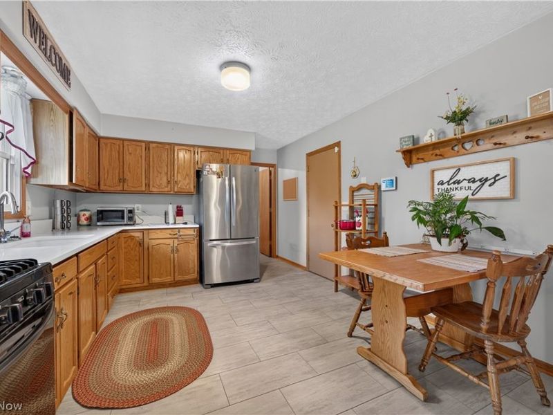 763 Lockwood Road, Barberton, OH 44203 Photo 12