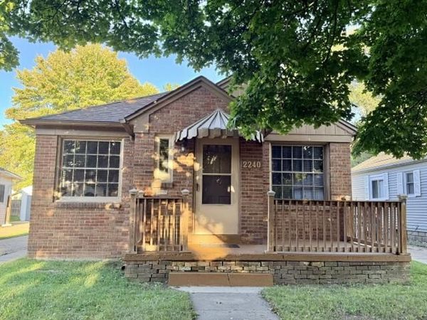 2240 Avon Street, Saginaw, MI 48602