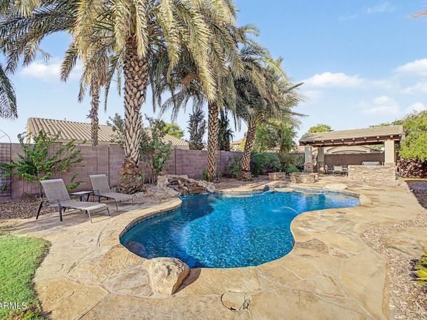 1412 E JADE Drive, Chandler, AZ 85286
