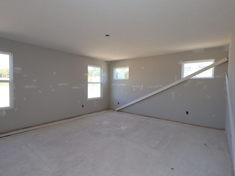 538 Creekside Loop S, Pataskala, OH 43062 Photo 13